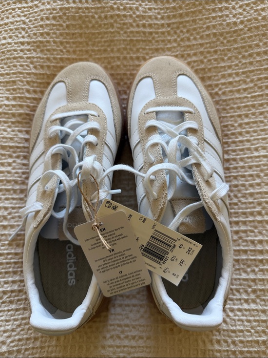 adidas Shoes - Adidas Barreda